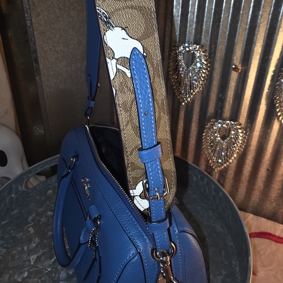 Coach Peanuts Snoopy Blue Leather Rowan Bag - Picture 5 of 10